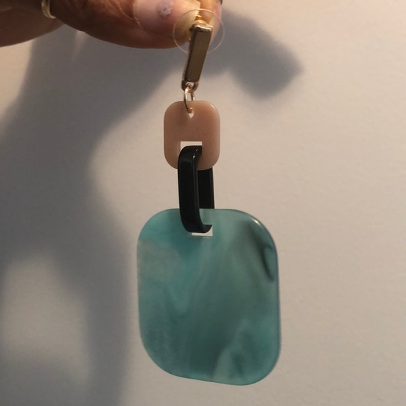 Green gold earrings - Picture 2 of 2